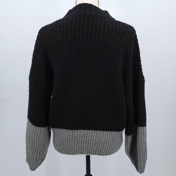 ^ Elodie Women's Large Colorblock Black Grey Mock Neck Sweater - Picture 5 of 9